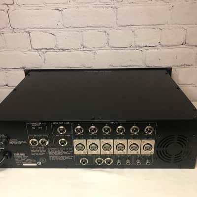 Yamaha EM1620 Powered Mixer image 9