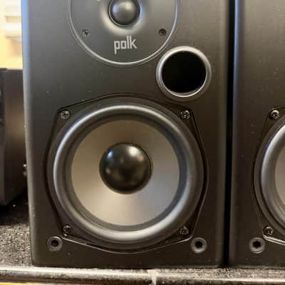 Polk Audio T15 Black 2-Way 100W Pair of Bookshelf Speakers; Tested image 2
