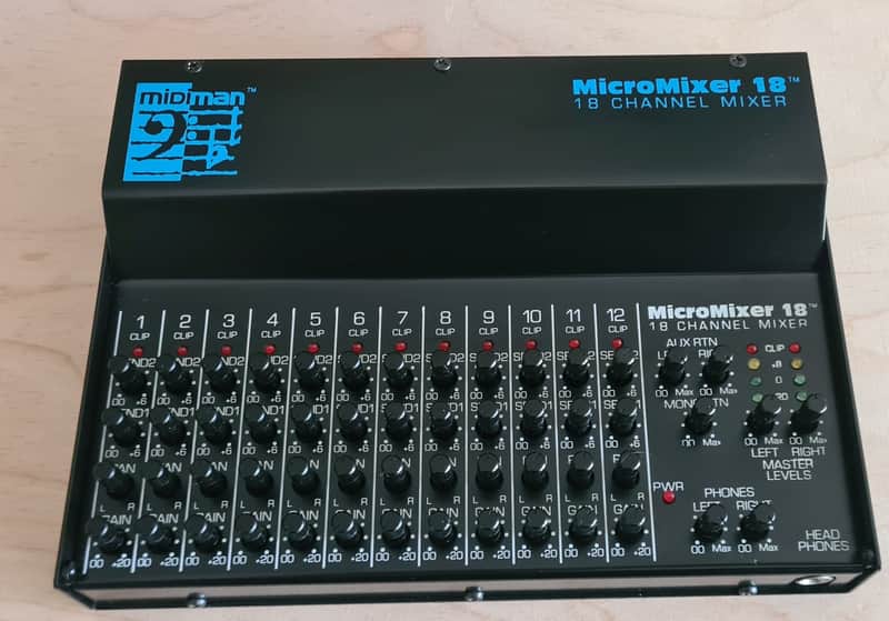 MIDIMAN MicroMixer 18 Channel Compact Stereo Mixer w. Pan, Sends, Return image 1