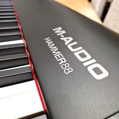 Fully Weighted 88-Key M-Audio Hammer 88 MIDI Keyboard Controller - Black image 3