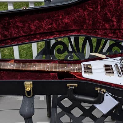 2023 Gibson Custom Shop '67 Mahogany Flying V Reissue with Maestro Vibrola - Sparkling Burgundy image 3