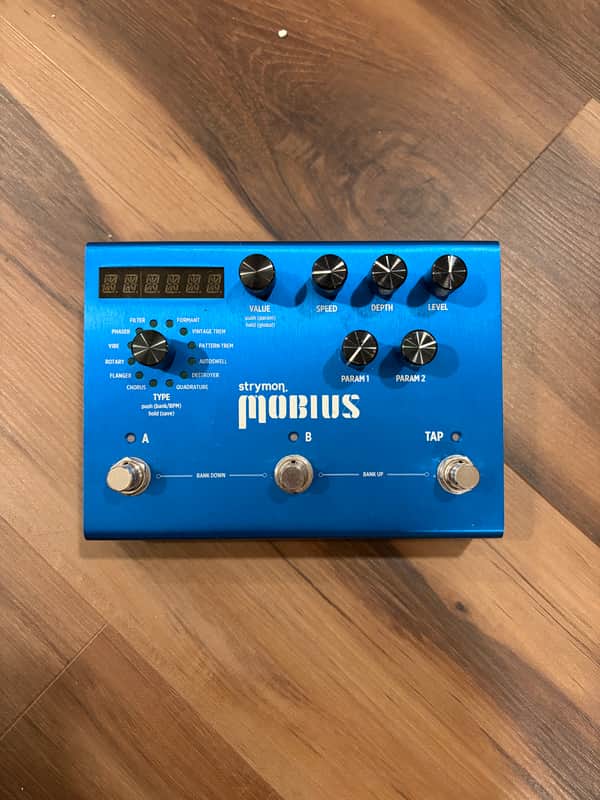 Strymon Mobius