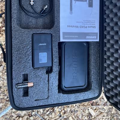 Shure PGXD Wireless guitar system - Black image 1