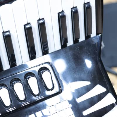 Excelsior Model 1320E 120-Bass 41-Key 11-Treble Switch Piano Accordion w/Case image 16