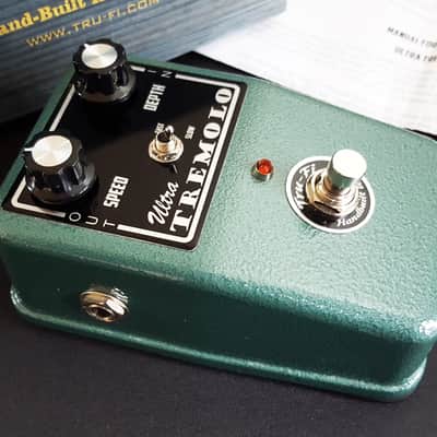Tru-fi Ultra Tremolo w/Wooden Box image 3