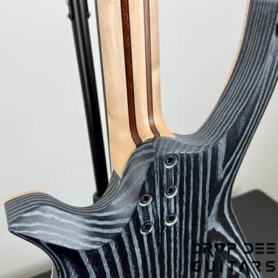 Infinia Neptune Headless Electric Guitar w/ Bag - Solid Lunar Black image 14
