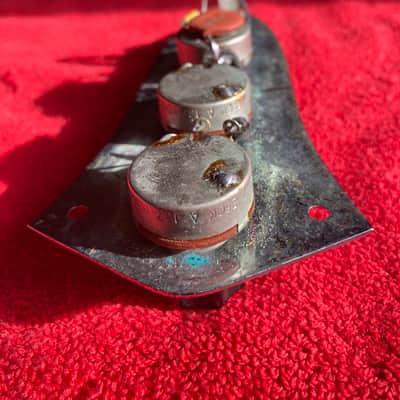 Fender original Jazz Bass complete electronics/knobs/plate 1966 image 2