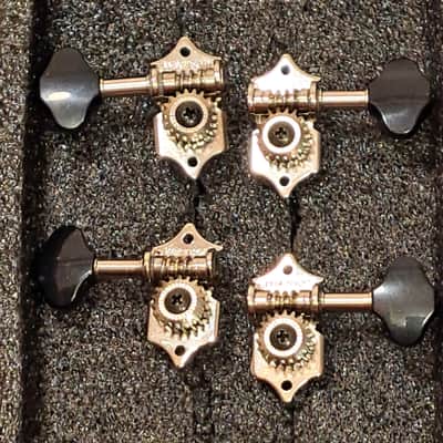 Wilkinson Vintage Open Gear Back Ukulele Tuning Machines -Set of 4 (2+2) - Chrome Finish with Black Knobs image 1