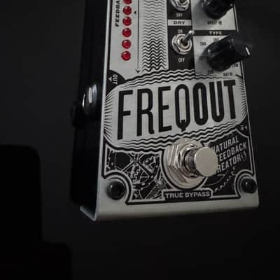 DigiTech FreqOut Natural Feedback Creator - Silver/Black image 3