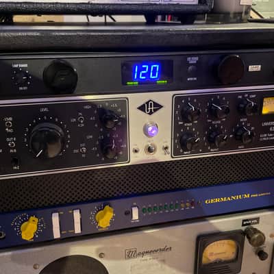 Universal Audio 6176 Channel Strip with mic pre, EQ and compressor preamp image 6