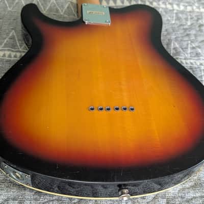 2000's Peavey Generation EXP Electric guitar (SSH) in Sunburst image 10