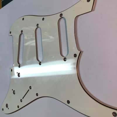 Stratocaster Style 3-Ply Pickguard - Aged White - 1980’s image 2