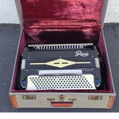 1950’s Sonola Rivoli Piano Accordion 41/120 image 1