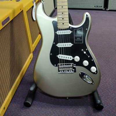 Fender 75th Anniversary Stratocaster image 2