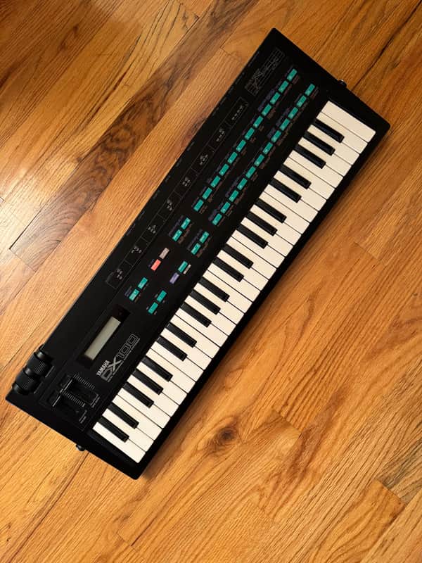 Yamaha DX100 Programmable Algorithm Synthesizer 1985 - Black image 1