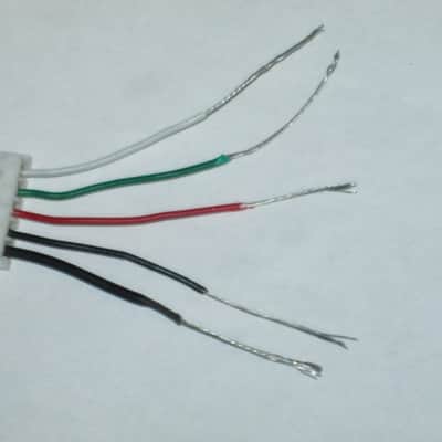 Epiphone Quick Connect End + 5 attached Thin Wires: white, green, red, black, bare, black - 5 pin hole connection (for 4 conductor pup) 2023 - QC End - white hard plastic, length of wires 1 & 1/2" - for 4 conductor pup (NO: pickup, control harness) image 16