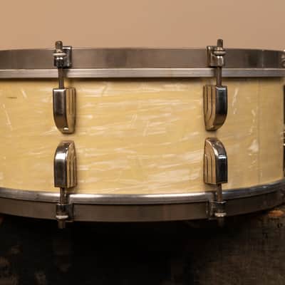 1940s Leedy 5.5x14 Avalon Pearl Broadway Snare Drum image 5