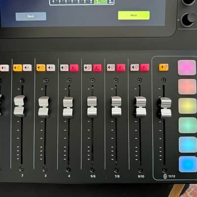 Mackie DLZ Creator Adaptive Digital Mixer with Mix Agent Technology **open-box deal! **perfect condition demo unit!! image 1