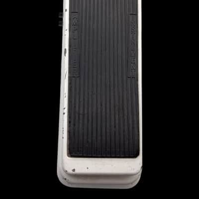 Dunlop 105Q Cry Baby Bass Wah 1999 - Present - White X8329 image 1