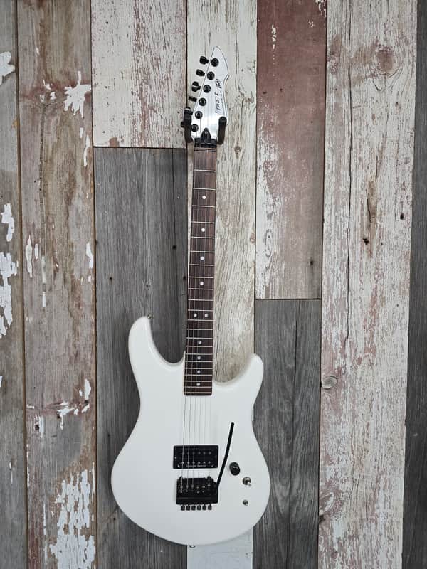 Peavey Nitro I with Single Humbucker and Kahler Vibrato 1986 - 1989 - White image 1