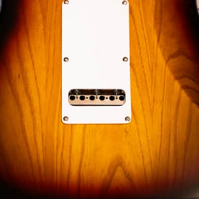 G&L Tribute Legacy 2007 - Sunburst image 8