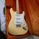 Fender Yngwie Malmsteen Artist Series Signature Stratocaster with Maple Fretboard 2007 - 2011 - Sonic Blue