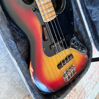 Fender Jazz Bass 3-Bolt with Maple Fretboard 1977 - 1978 - Cherry Sunburst image 6