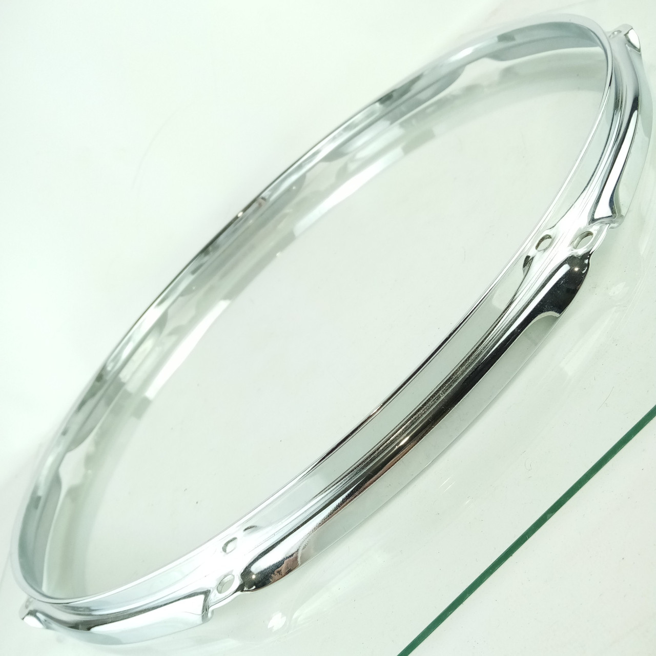 Ludwig 18"8Lug 2.3mm Floor Tom Drum Batter Rim/Hoop Triple Flange Vintage 80s US — main photograph