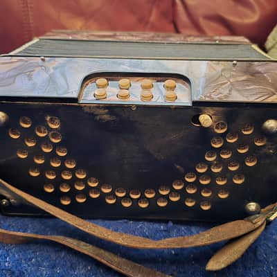 Vintage Hohner Liliput Club Diatonic Button Accordion Bb/Eb - A=440 Pitch - Mint Bellows w/ Original Case image 13