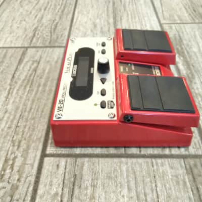 Boss VE-20 Vocal Processor Twin Pedal Vocal Performer image 6