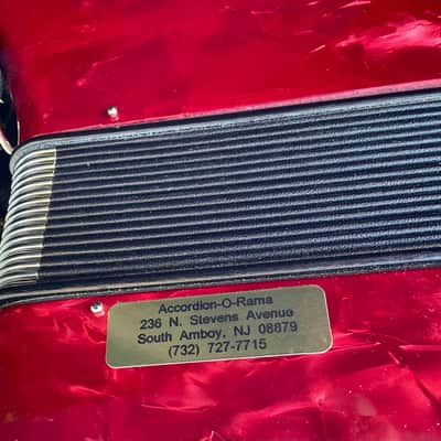Hohner Bravo III 72 Chromatic Piano Accordion - Red - w/ Original Rolling Case image 7
