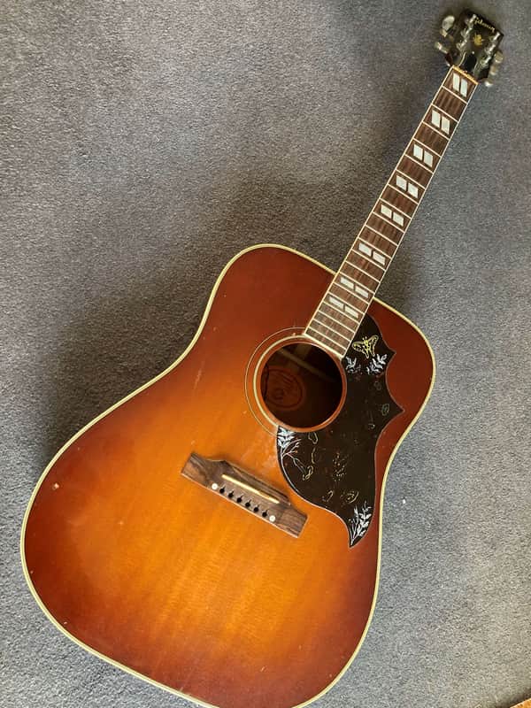 Gibson Hummingbird