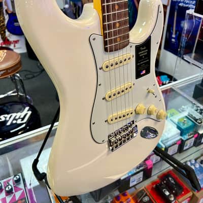 Fender American Vintage II 1961 Stratocaster®, Rosewood Fingerboard, Olympic White image 4