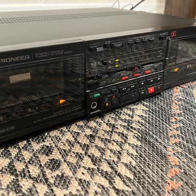Vintage Pioneer SA-V70 1986 Receiver with Detachable Remote- Black image 6