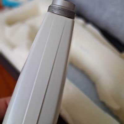 Sennheiser Sennheiser MD 421-2 – Vintage Classic Professional Microphone image 8