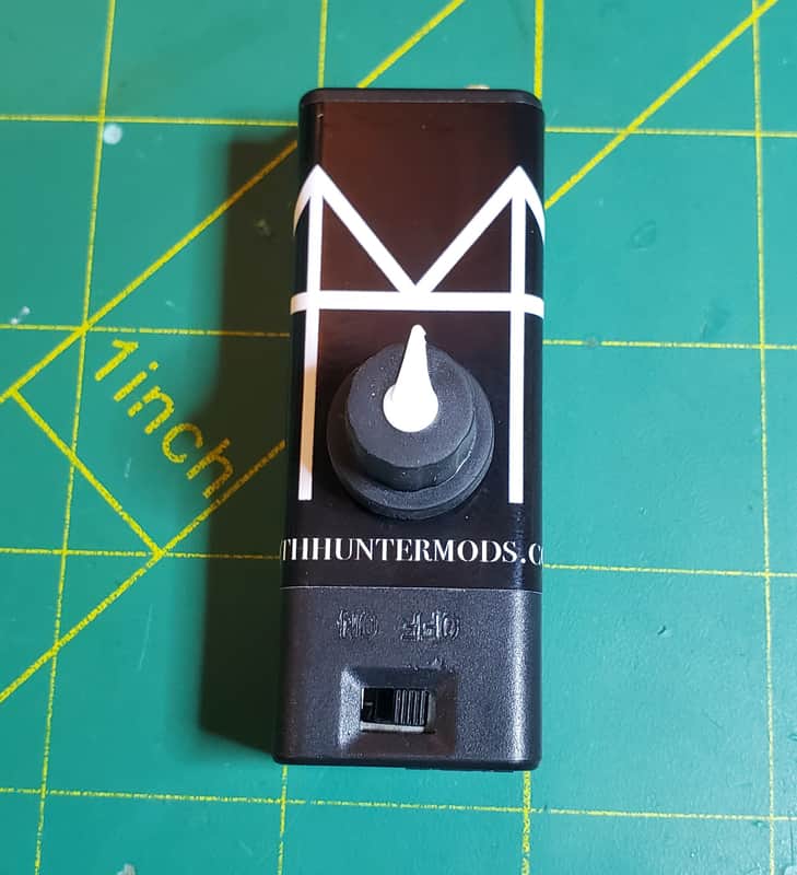 Moth Hunter Mods Command Pod Switchable Inline CV/Audio Attenuator 2022 image 1