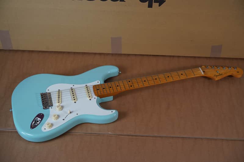 Fender Classic Series '50s Stratocaster (2018) Daphne Blue image 1
