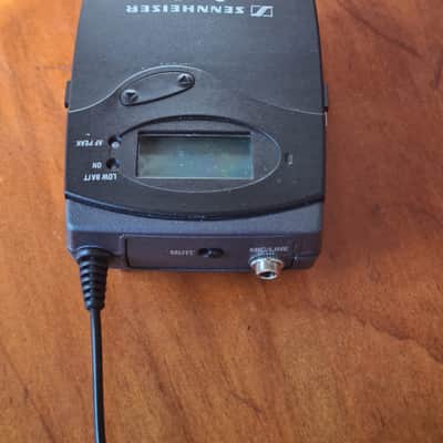Sennheiser Sennheiser SK300 G2 Bodypack Transmitter – 830–866 MHz – Pro Reliable Unit image 8