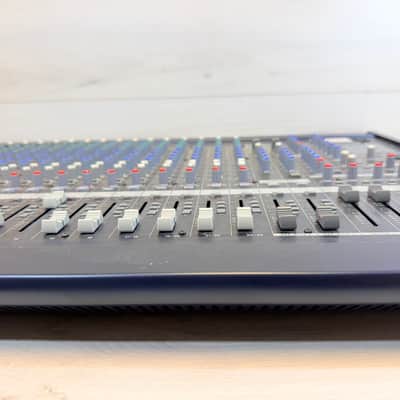 Yamaha MG24/14FX 24-Channel Analog Mixer w/ Dual SPX Effects 2000's image 15
