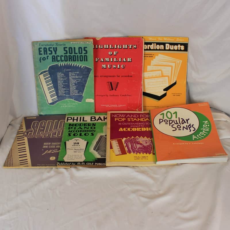Lot of 7 Easy & Popular Books  - Modern and Pop Songs (Amsco, Santorella, MCA, and More!) image 1