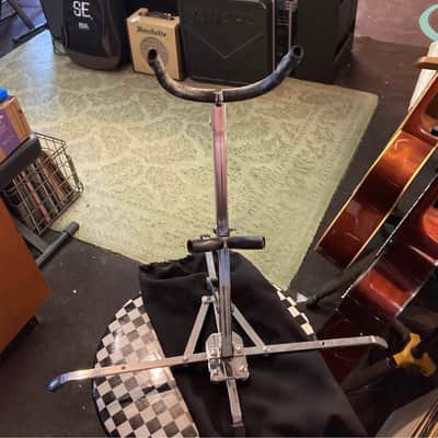 New Old Stock Chrome portable Alto saxophone Tenor Sax Stand w/clarinet peg and cloth carry bag image 2
