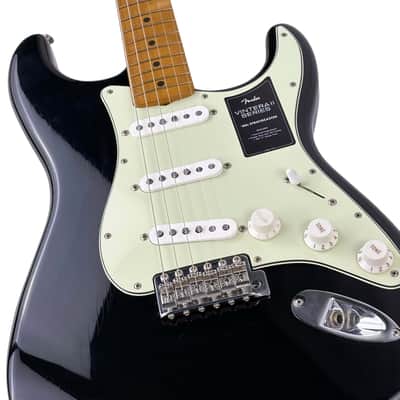 Fender Vintera II Road Worn '60s Stratocaster, Maple Fingerboard, Black image 9