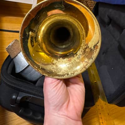 Great Playing Pre-Owned Bach 37 Stradivarius Trumpet in Lacquer from the 80's! image 7