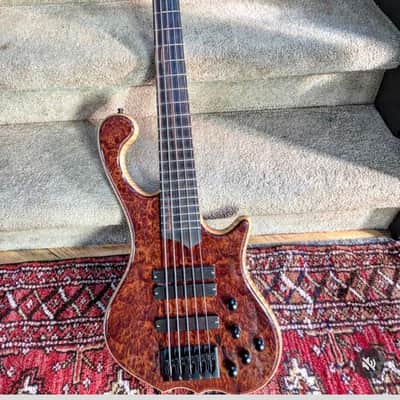 Divinity guitars Khaos 5 2023 NOS - High gloss image 9