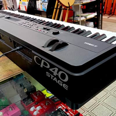 Yamaha CP40 Stage - Pianoforte Digitale 88 tasti pesati image 4