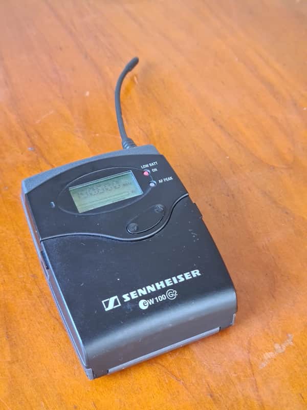 Sennheiser Sennheiser SK100 G2 D Bodypack Transmitter – 786–822 MHz – Reliable Pro Workhorse imagen 1