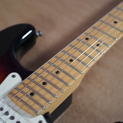Fender USA Standard Stratocaster Hardtail (2001) + Hard Case image 11