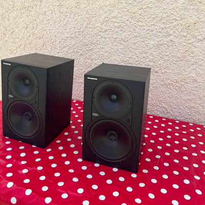 Mackie HR 824 Mk 1 1997-2007 - Black teak finish image 3