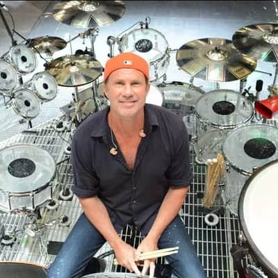 Pearl/Sabian Chad Smith's Red Hot Chili Peppers, World Tour, Complete 10-Piece Drum Set with Cymbals 2011 - Clear image 2