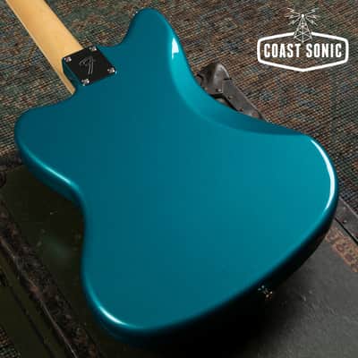 2025 Fender Traditional Late 60s Jazzmaster w/matching headstock Made in Japan Ocean Turquoise image 9